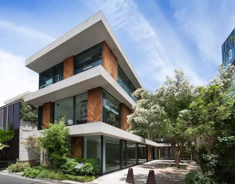 ALLUREの内観・外観1