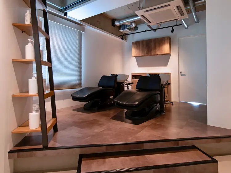 issの内観・外観3