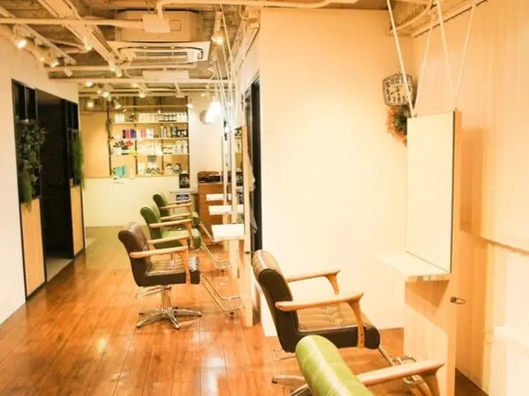 hair trees 溝の口店の内観・外観2