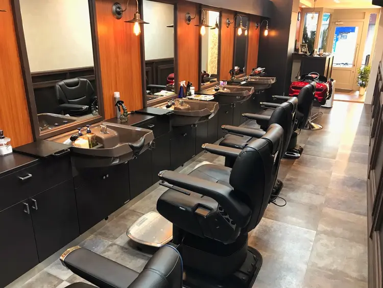 スマイルヘアー大森店の内観・外観2