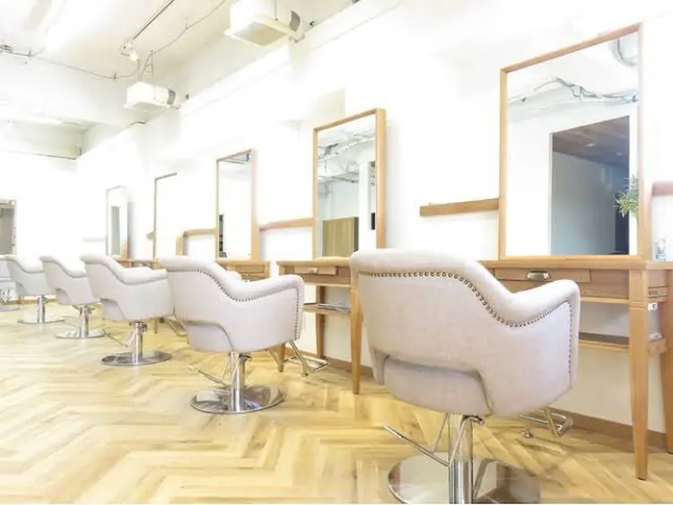 HairSalonRoots浦安店の内観・外観2