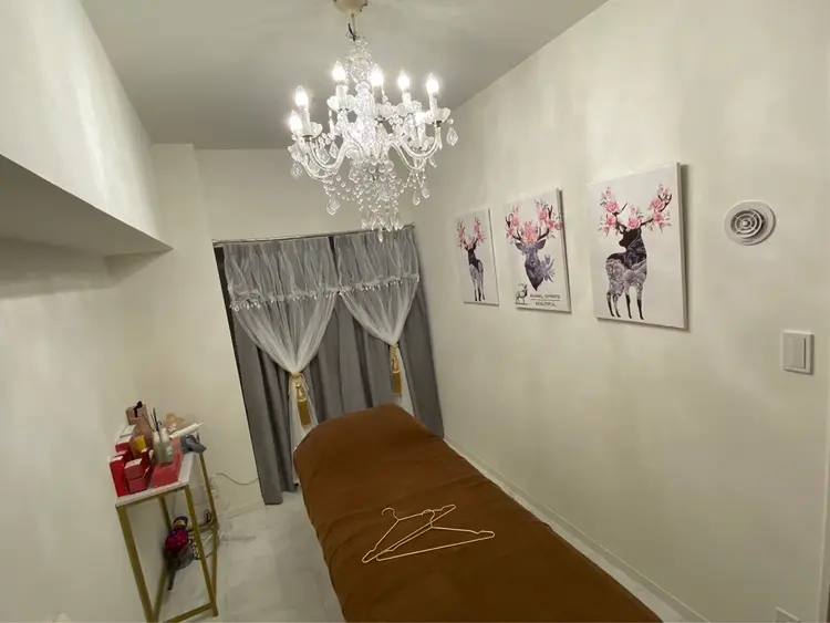 ビューティーサロンCiel新宿御苑前店の内観・外観1