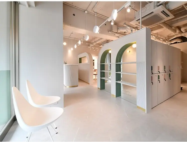 mombの内観・外観1