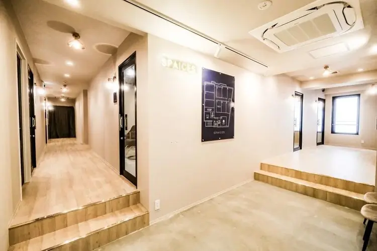 トータルビューティーサロンCRESCENTの内観・外観2