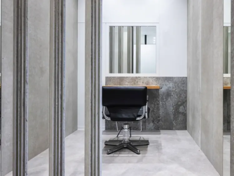 GO TODAY SHAiRE SALON原宿Liber店の内観・外観2