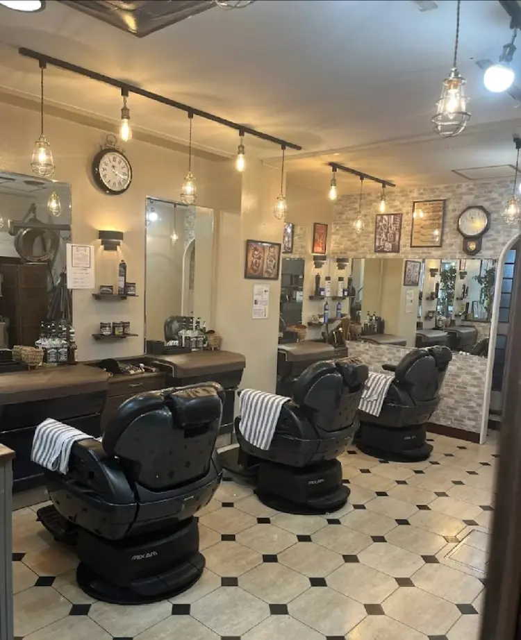 ヘアーサロンラムールの内観・外観2