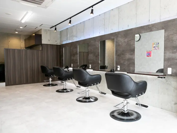 Beginningの内観・外観2