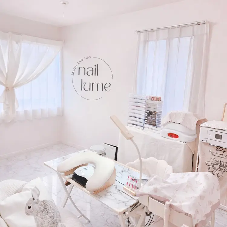nail lumeの内観・外観1