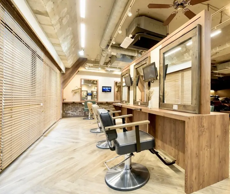 HOODSの内観・外観1