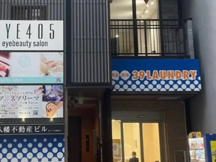 EYE405の内観・外観1