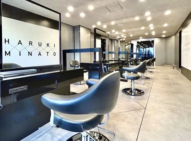 HARUKIMINATO JAPAN 大阪店の内観・外観1