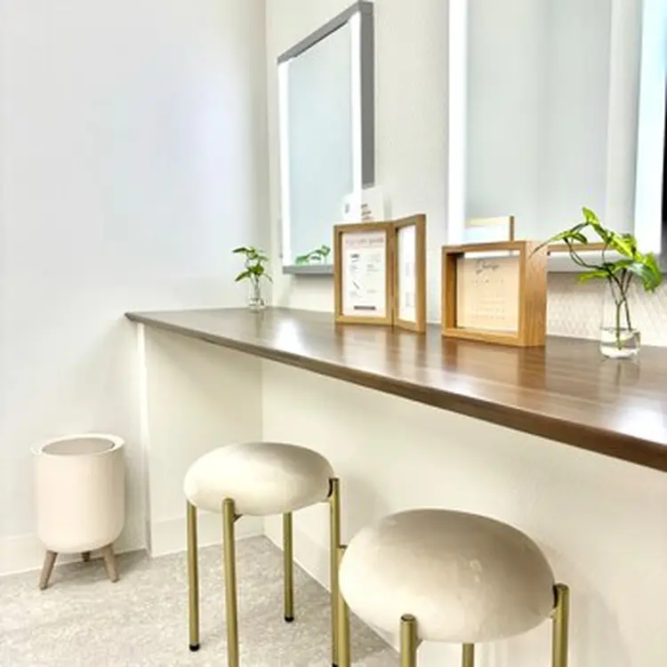 Salon EF 金山店の内観・外観1