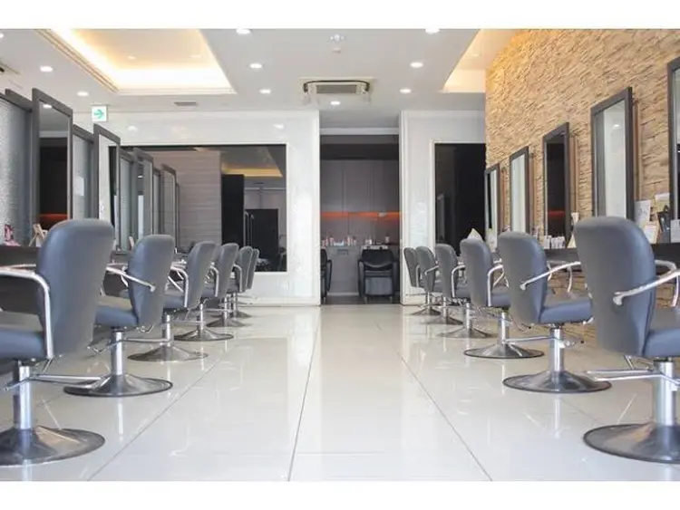 OPS×LIFE BEAUTYの内観・外観1