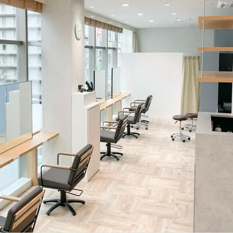 AVANCE.堺東店の内観・外観1