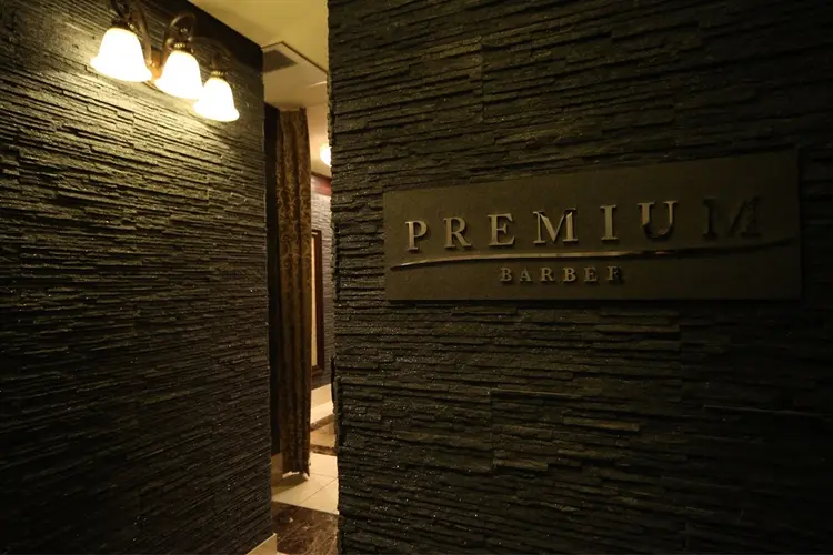 HIRO GINZA BARBER SHOP 大阪の内観・外観2