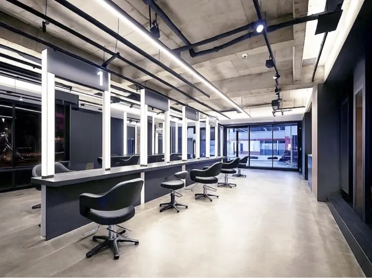 BLESSの内観・外観1