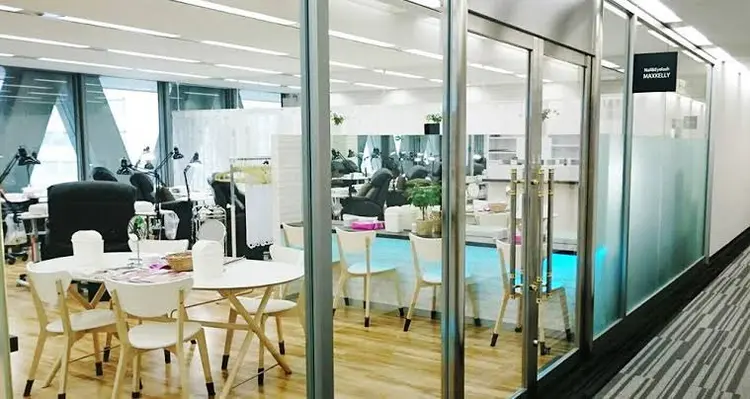 Eyelash 大阪梅田 MAXKELLY【アイラッシュ ウメダ マックスケリー】の内観・外観2