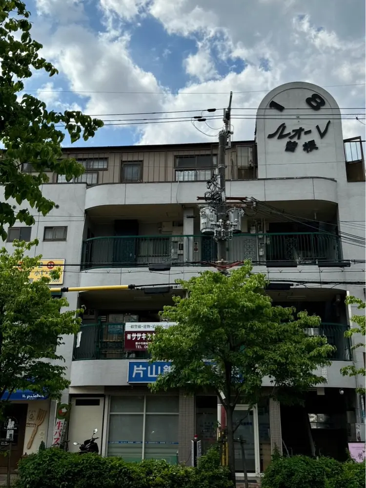 美姿勢シンメトリーサロンShine豊中店の内観・外観1