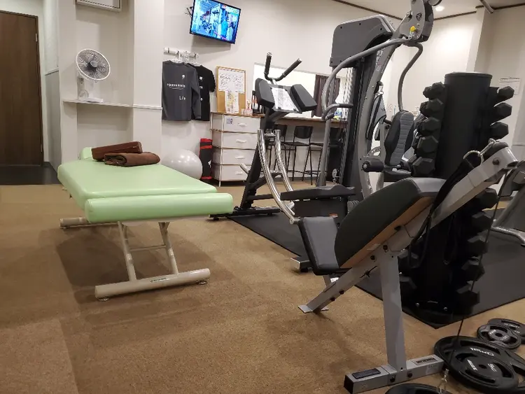 パーソナルフィットネスLifeの内観・外観1