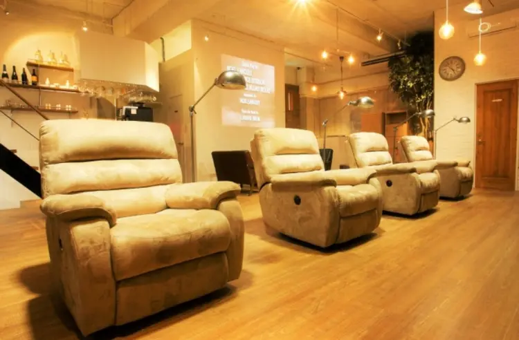 pojaの内観・外観1