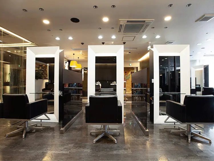 BIGOUDIsalonの内観・外観2