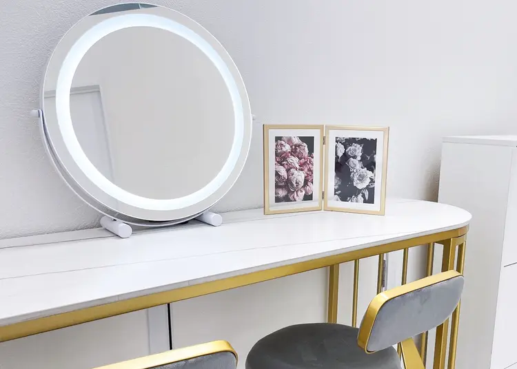 M&K【脱毛&アイブロウ】佐久店の内観・外観2