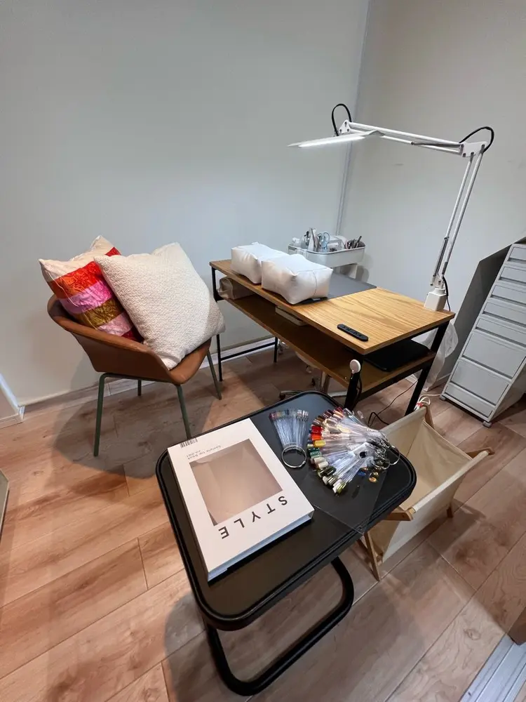 TK nail paletteの内観・外観1