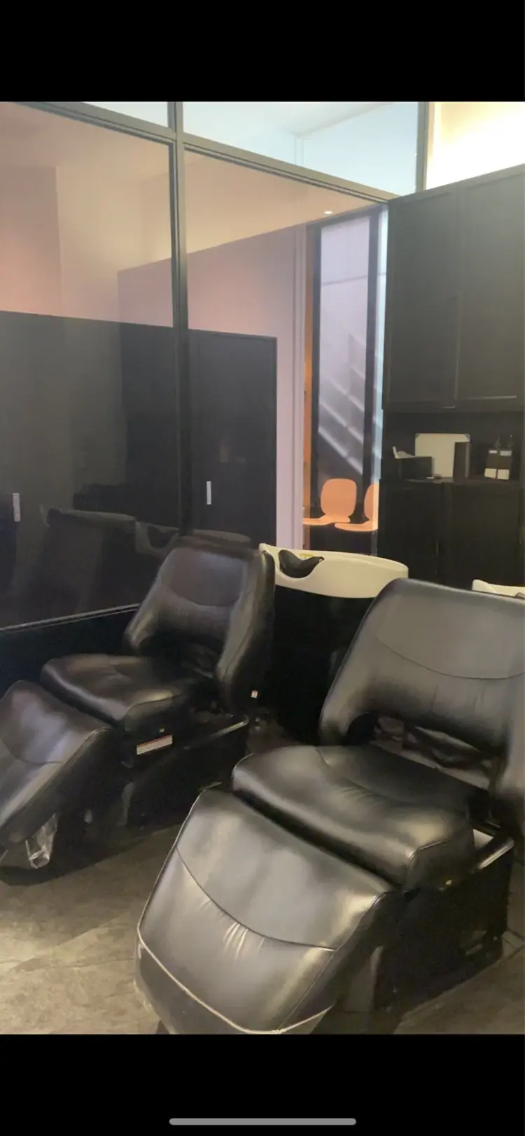 SALOWIN原宿ash店の内観・外観3