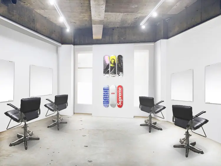 T'S:RE hair loungeの内観・外観1