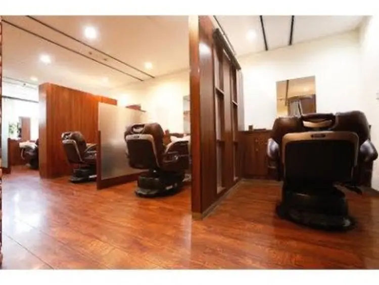 銀座マツナガ新宿野村ビル店の内観・外観3