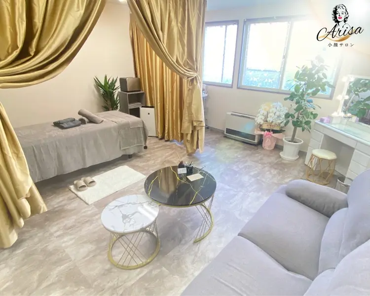 小顔サロンallilin銀座店の内観・外観1