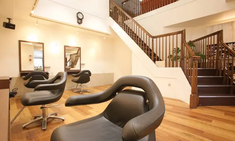 MOLLASALON 浅香山店の内観・外観1