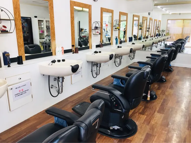 レオンの内観・外観1