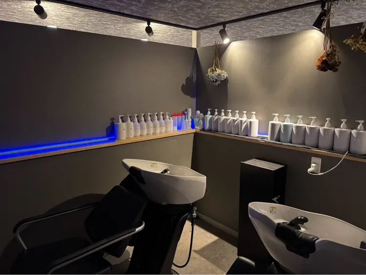 髪質改善専門店+Met.【タスメット】の内観・外観3