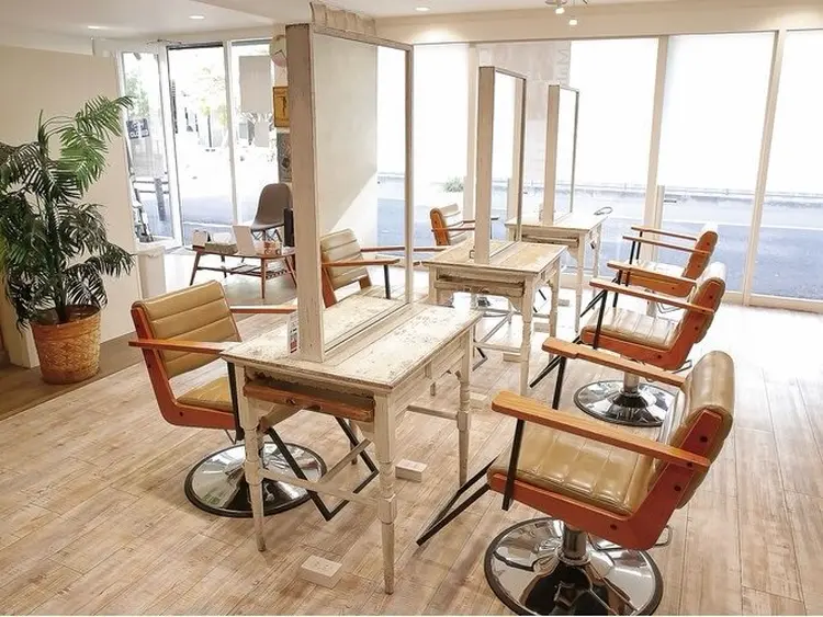 Love&Hair Locoの内観・外観1