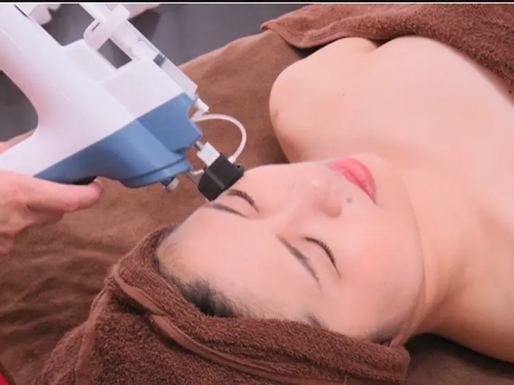 サロンドシェリーの内観・外観2