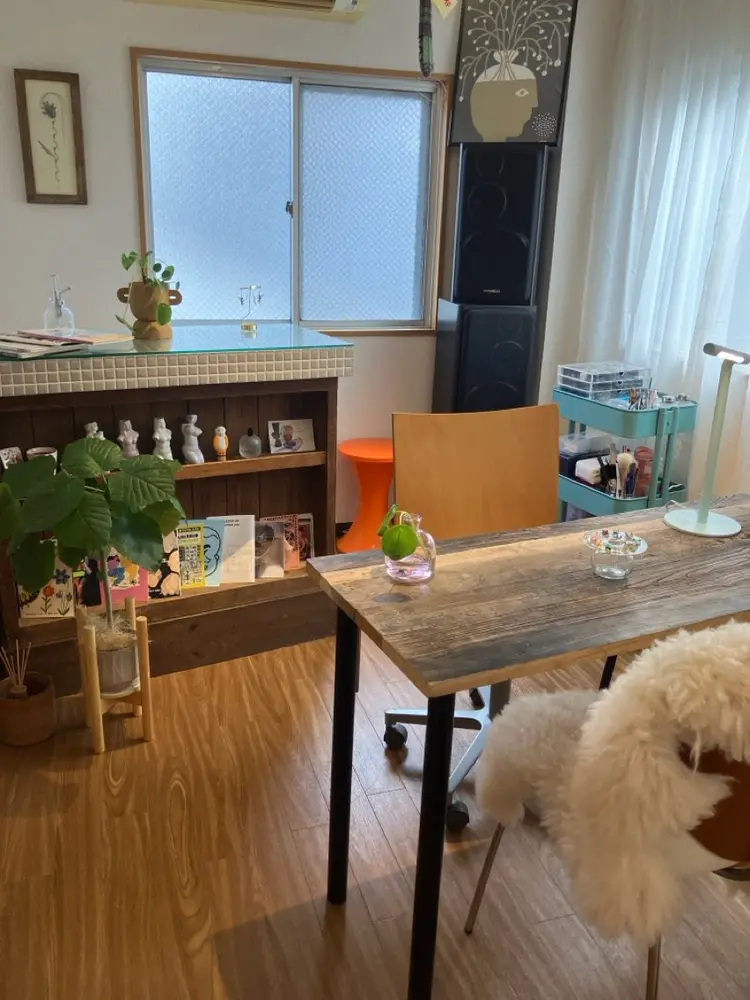 エンナリリーナネイルの内観・外観1