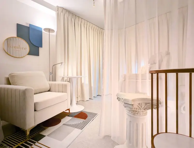 eyesalon l'ombreの内観・外観1