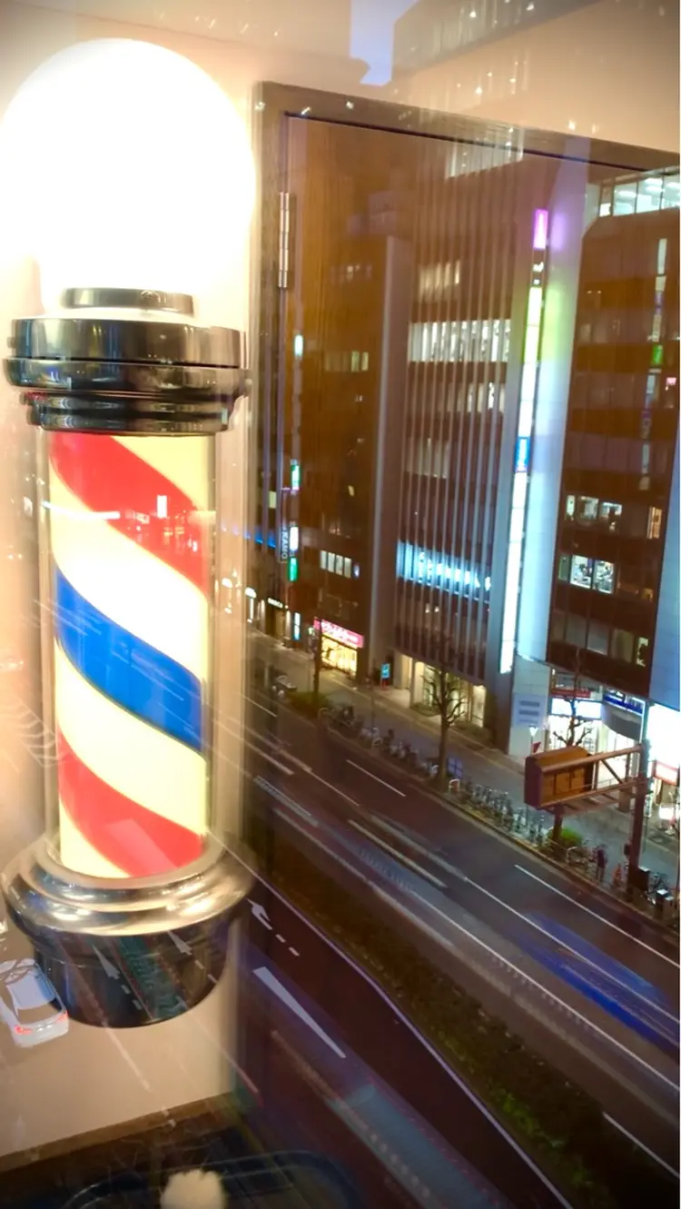 HIRO銀座　バーバーショップ丸の内の内観・外観2