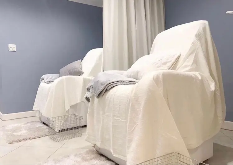 NAZ eyelash&eyebrow akitaの内観・外観1