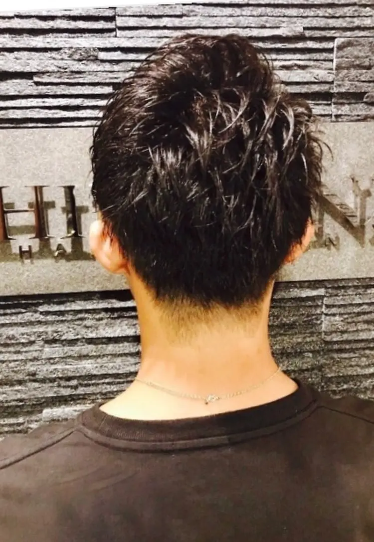 ヒロ銀座プレミアムバーバー新宿店の内観・外観1