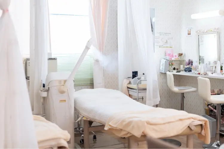 CPサロン LUANAの内観・外観1