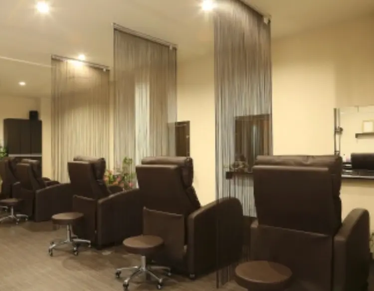 ビューティサロン  シャインの内観・外観2