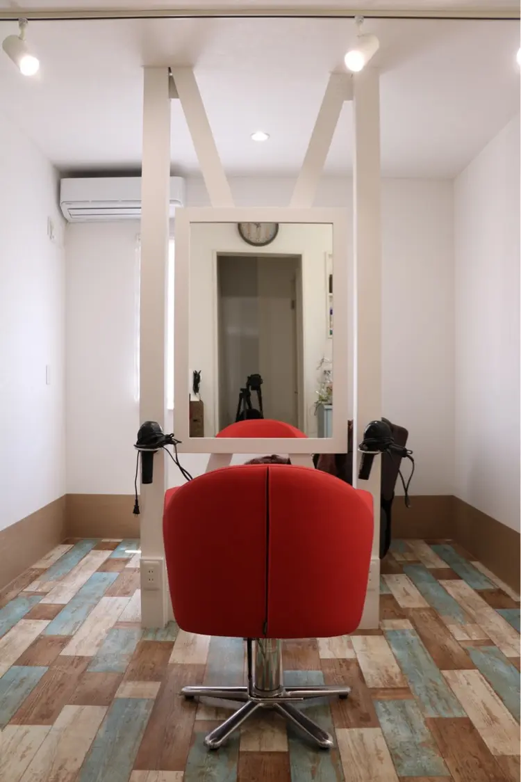 cut studio g.(カット スタジオ ジー)の内観・外観1