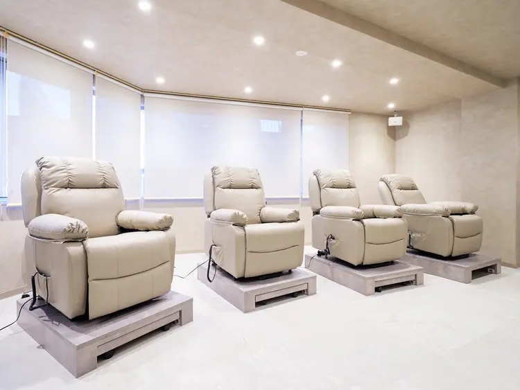 LULLABY立川北口店の内観・外観2