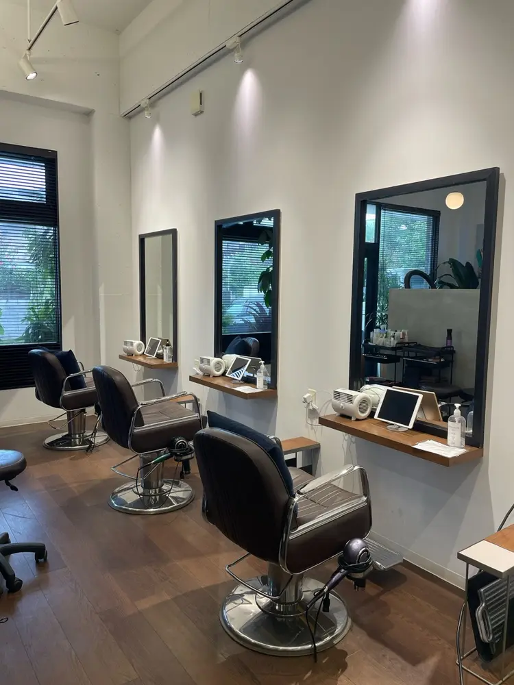 LINE.aiの内観・外観2