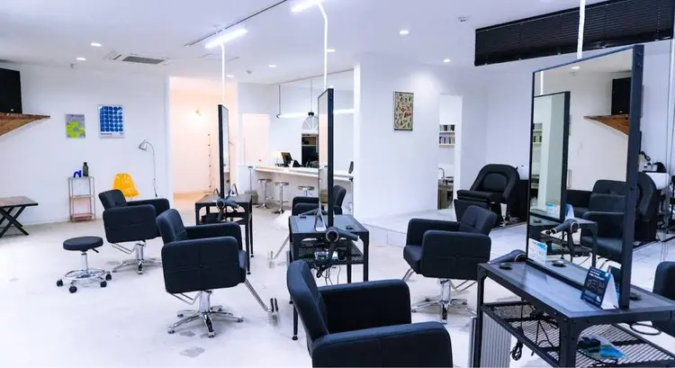 Life is... GOATの内観・外観2