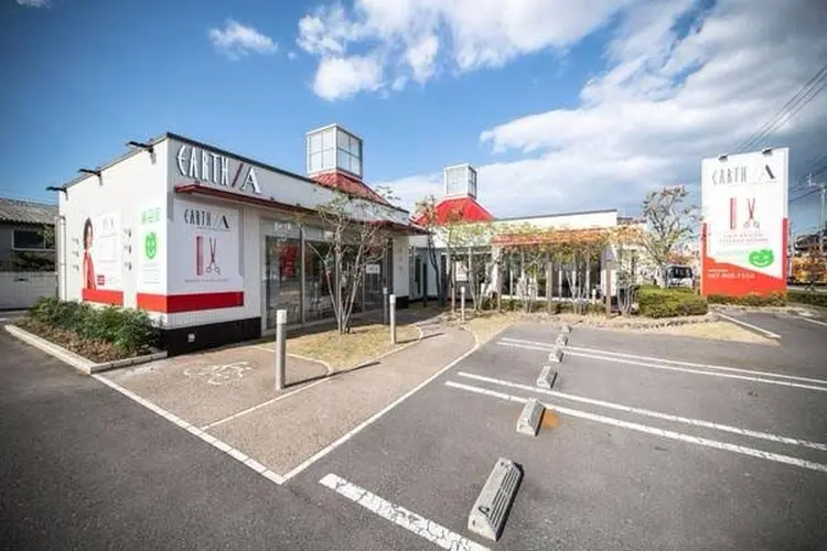 EARTH/A高松レインボーロード店の内観・外観1