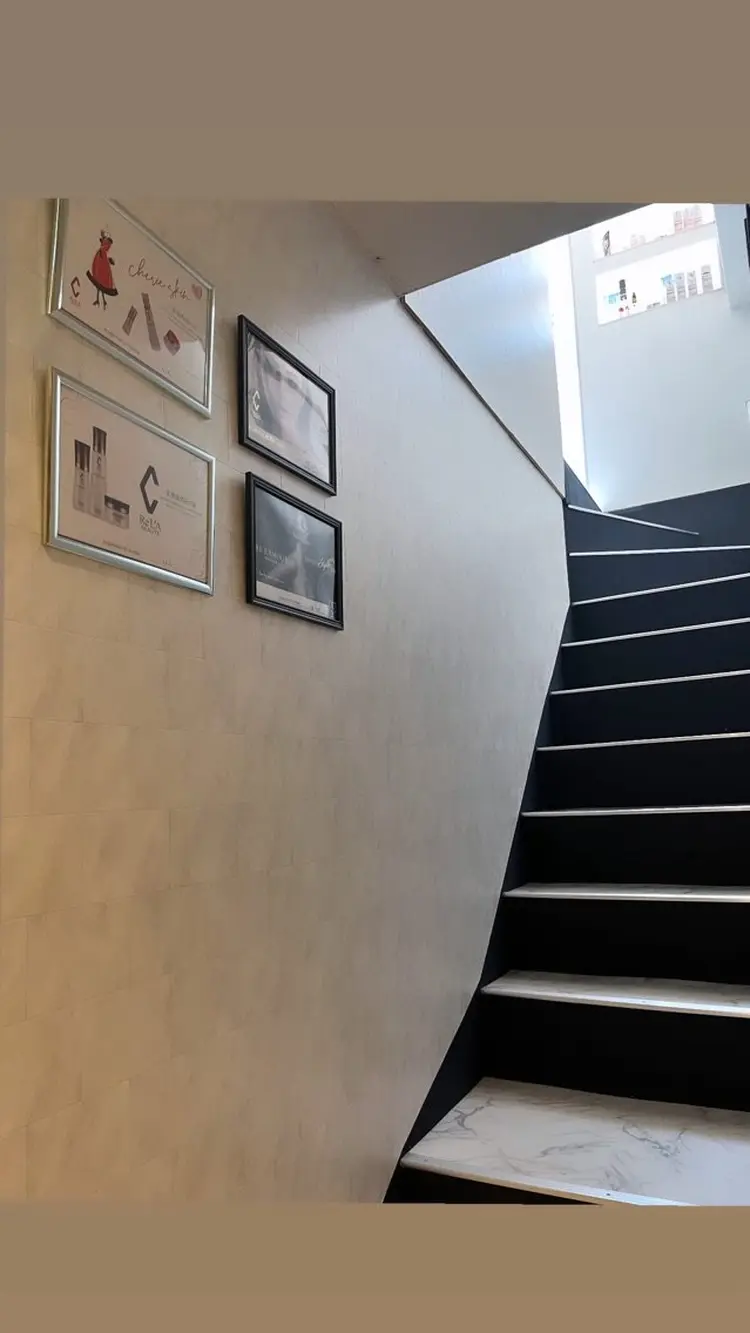 L.L.Cの内観・外観2