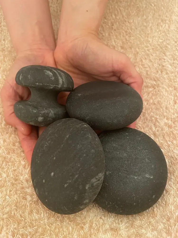 バストアップサロンRinonの内観・外観2